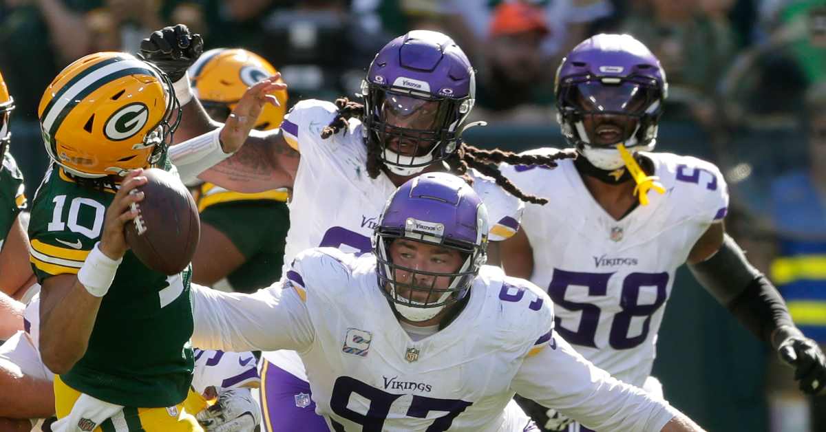 Vikings DT Harrison Phillips expresses major concern about playing in ...