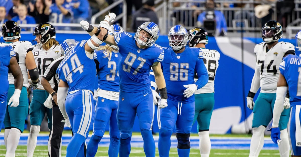 Detroit Lions without both starting guards, 3 key defenders for