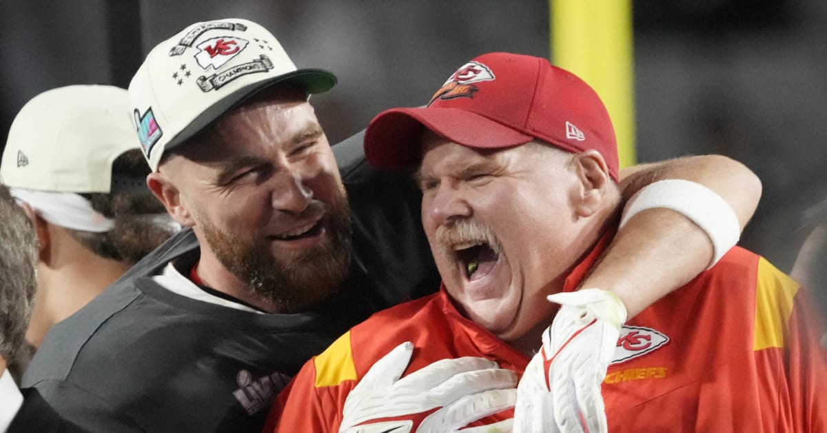 Travis Kelce Matt Nagy share stories - Usatsi 25811783 