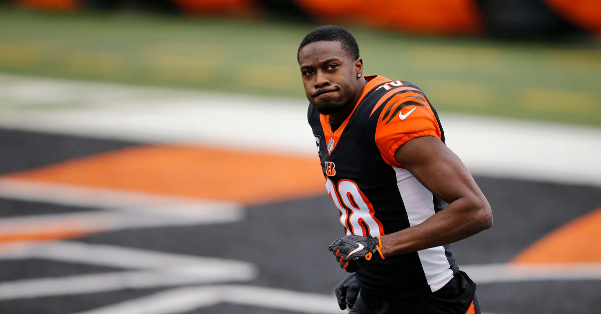 Browns CB AJ Green ruled out due to head injury vs Buccaneers