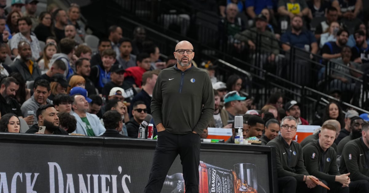 Dallas Mavericks coach Jason Kidd runs girls basketball team with