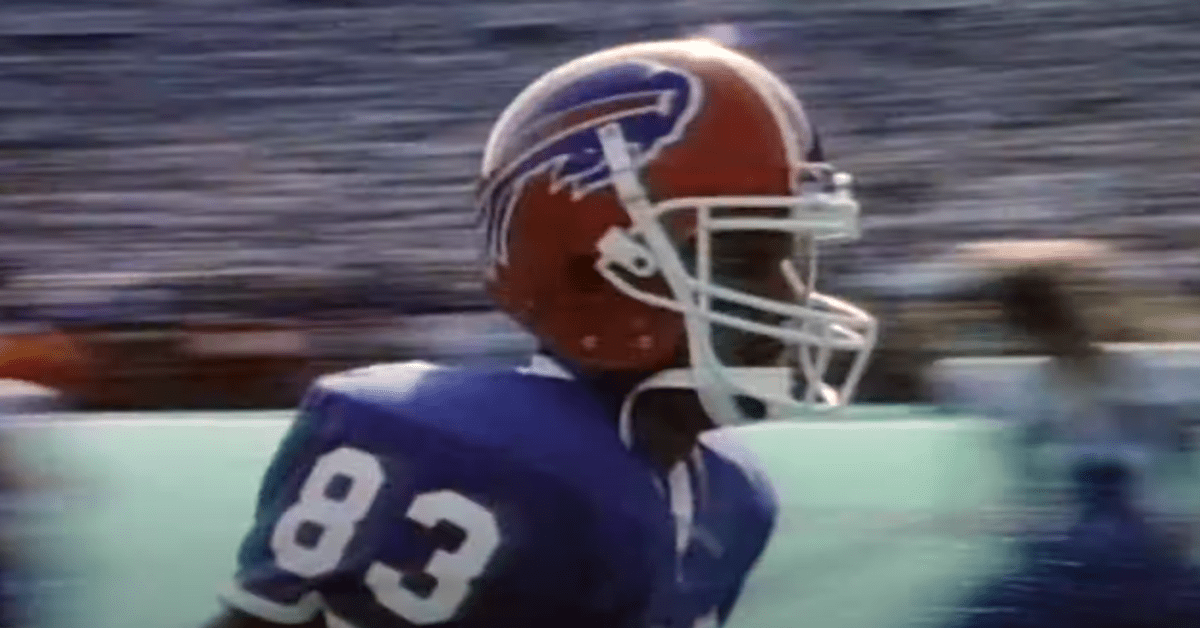 Andre Reed hints at the Bills returning to throwbacks for this season