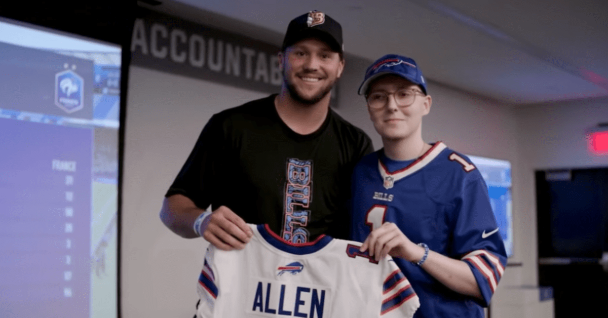 Caleb Foarde spends day with Buffalo Bills