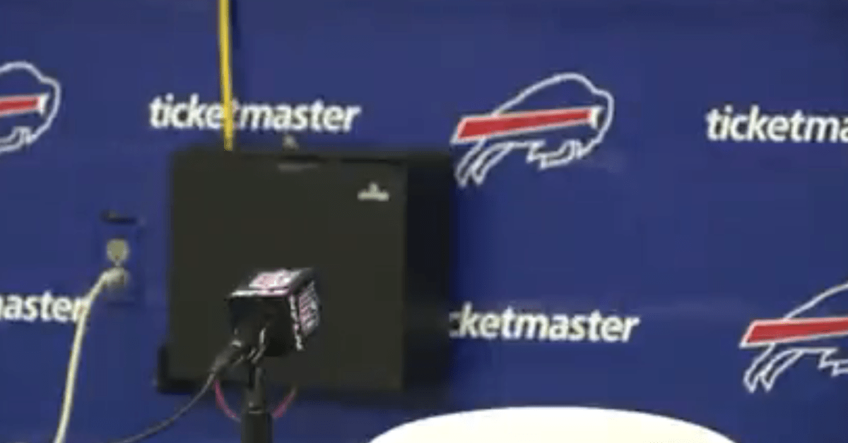 Bills' Stefon Diggs gets animated after scoring vs. Packers (video)