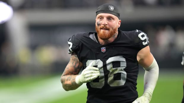 Who needs work-life balance? Not Raiders' pass-rusher Maxx Crosby - ESPN -  Las Vegas Raiders Blog- ESPN