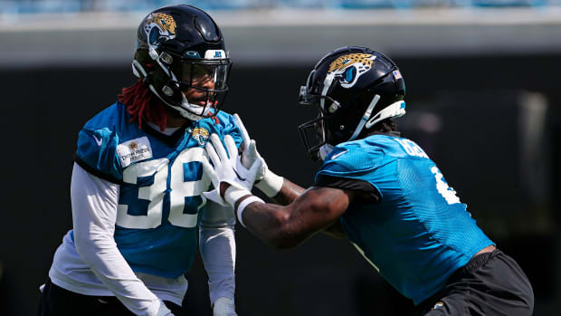 Foyesade Oluokun reveals what the Jaguars' defensive identity will be