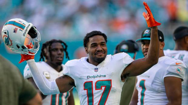 Miami Dolphins wide receiver Jaylen Waddle (17), celebrates as times runs out agains the Cleveland Brown during NFL action Sunday November 13, 2022 at Hard Rock Stadium in Miami Gardens.