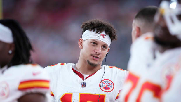 Chiefs news: Shane Buechele, Blaine Gabbert 'real close' in backup QB  competition - A to Z Sports