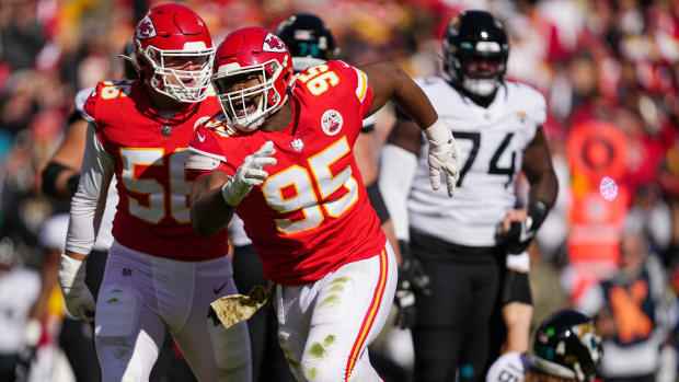 Kansas City Chiefs reinstate Chris Jones, receive 2-game roster exemption  from NFL - A to Z Sports