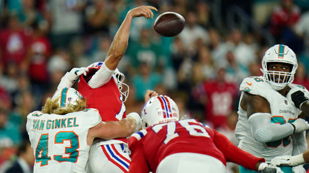 Dolphins vs. Patriots Sunday Night Football inactive lists: Terron