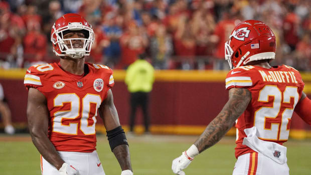 Chiefs QB Patrick Mahomes, HC Andy Reid defend Jawaan Taylor after latest  penalties - A to Z Sports