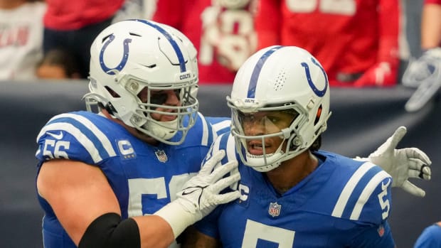 November 04, 2021: Indianapolis Colts linebacker Zaire Franklin (44) during  NFL football game action between the New York Jets and the Indianapolis  Colts at Lucas Oil Stadium in Indianapolis, Indiana. Indianapolis defeated