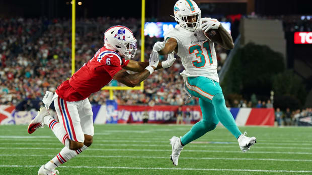 Springfield's Christian Wilkins breaks single-season tackle record for  defensive tackles in Dolphins' win over Patriots 