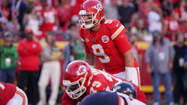 Chiefs unveil 2022 Red Friday flag