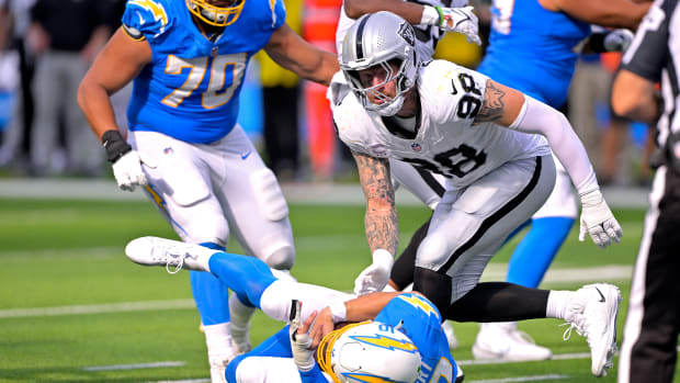 Raiders WR Davante Adams 'ready to roll'; Tyree Wilson off NFI - ESPN