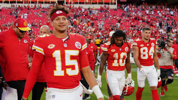 What's Patrick Mahomes' shoe doing on top of a building in New York City?