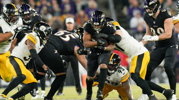 Watch Baltimore Ravens vs Pittsburgh Steelers in Canada on