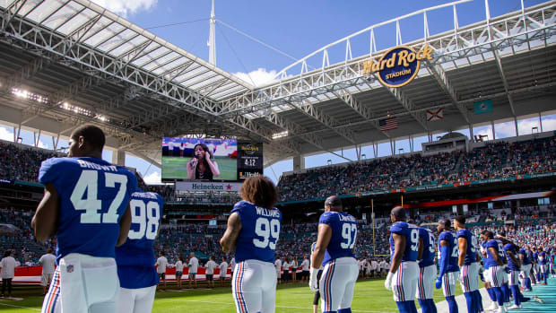 Giants looked like highway robbers during NFL kickoff without even playing  - A to Z Sports