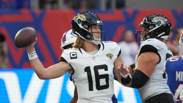 Jacksonville Jaguars tight end Sammis Reyes practices during the NFL  football team's OTA offseason workouts in Jacksonville, Fla., Monday, May  22, 2023. (AP Photo/Gary McCullough Stock Photo - Alamy