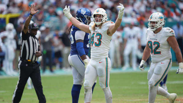 A week 1 thriller in Los Angeles with the Dolphins coming out on top over  the Chargers 36-34. #MIAvsLAC 