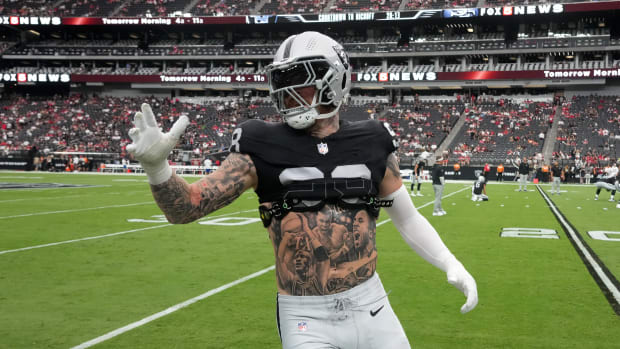 Las Vegas Raiders defensive end Maxx Crosby (98) looks on against the  Denver Broncos during an NFL football game Sunday, Sept. 10, 2023, in  Denver. (AP Photo/Jack Dempsey Stock Photo - Alamy