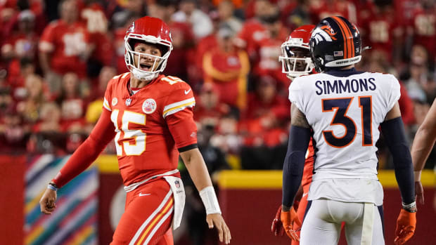 Chiefs News: Ihmir Smith-Marsette to Panthers; Shane Buechele to