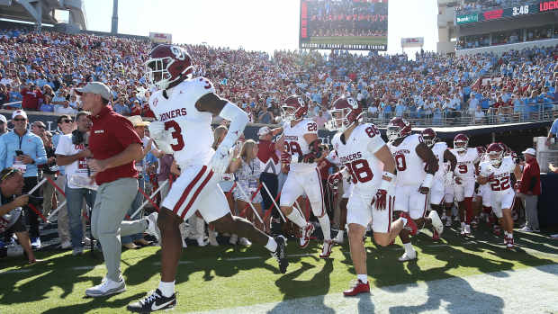 Oklahoma Sooners head coach Brent venables