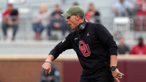 Oklahoma Sooners head coach Brent Venables