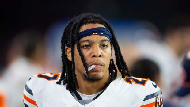 Nov 3, 2024; Glendale, Arizona, USA; Chicago Bears cornerback Reddy Steward (27) against the Arizona Cardinals at State Farm Stadium.