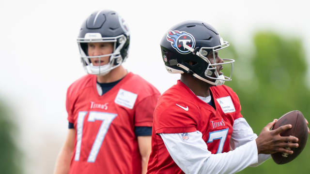 Tennessee Titans QB Ryan Tannehill sought therapy after playoff loss, says  it's not his job to mentor rookie Malik Willis - ESPN