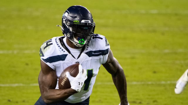 Seahawks' Metcalf: Don't act like rookie and 'they won't treat you like  one' - Seattle Sports