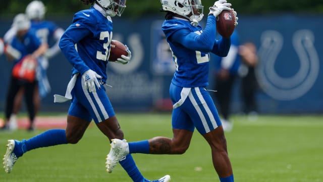 Colts player doing his part to get more Colts fans to preseason