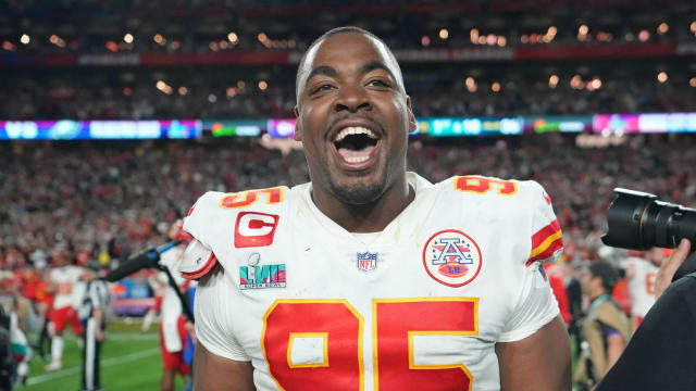 PFF KC Chiefs] Highest graded Chiefs in Week 9 win vs Titans: #1 L'Jarius  Sneed - 86.2, #2 Patrick Mahomes - 78.7, #3 Travis Kelce - 78.4, #4 Nick  Bolton - 76.5 , #5 Chris Jones - 75.9 : r/KansasCityChiefs