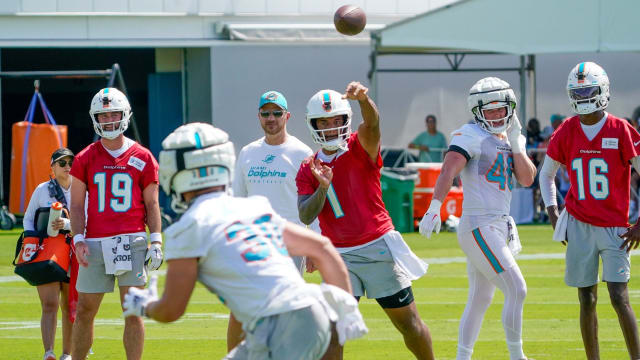 Miami Dolphins 53-Man Roster Projections: First Preseason Game Brings  Clarity