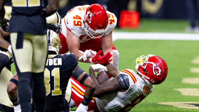 Kansas City Chiefs to play starters for 1st half vs. Arizona Cardinals