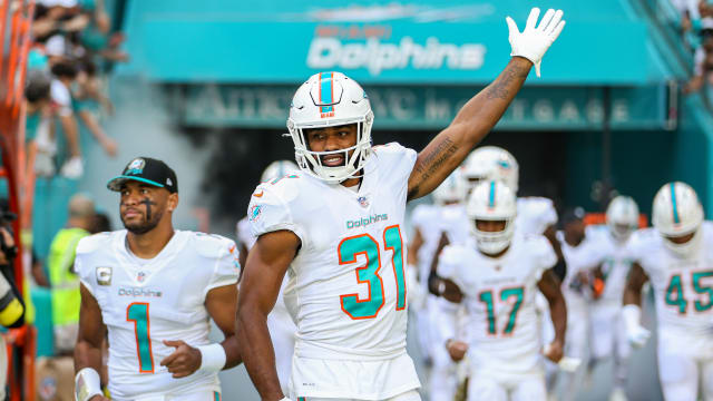 Mike McDaniel provides update on trio of injured Dolphins