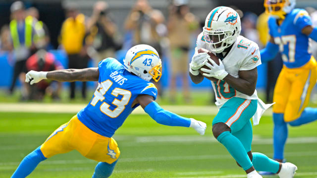 Dolphins' Tyreek Hill trolls teammate after destroying the Chargers - A to  Z Sports