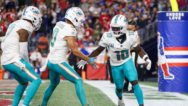 Miami Dolphins: Offensive grades for Week 1 game vs. Patriots - BVM Sports