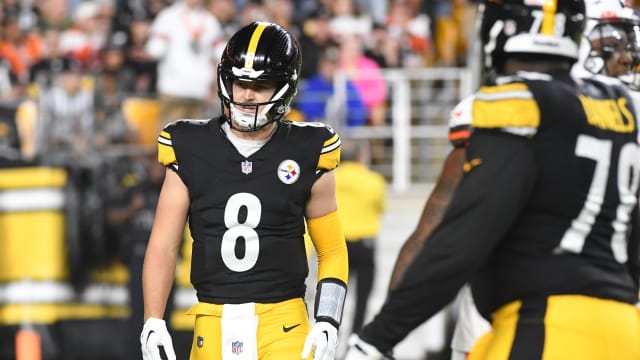 Steelers Fans Already Chanting For Kenny Pickett Halfway Through Week 2