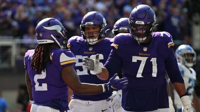 Minnesota Vikings clean up in Sporting News end of season National Football  League awards