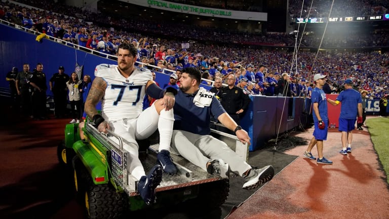 Torn ACL For Titans' Taylor Lewan?