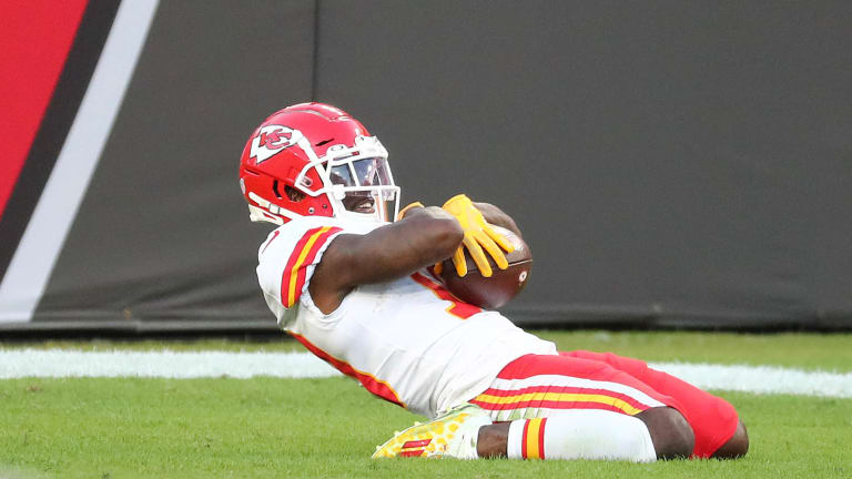 Where does Tyreek Hill rank among all Wide Receivers right now