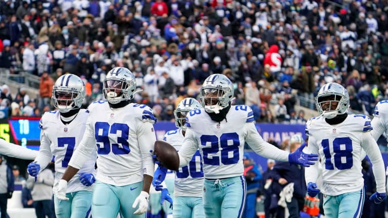 Dallas Cowboys defensive back Malik Hooker (28) lines up for the