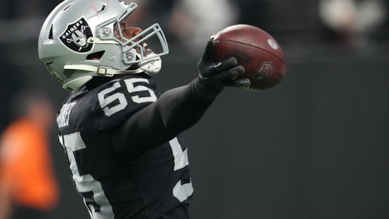 Raiders' hero has the perfect reaction to game-winning play vs