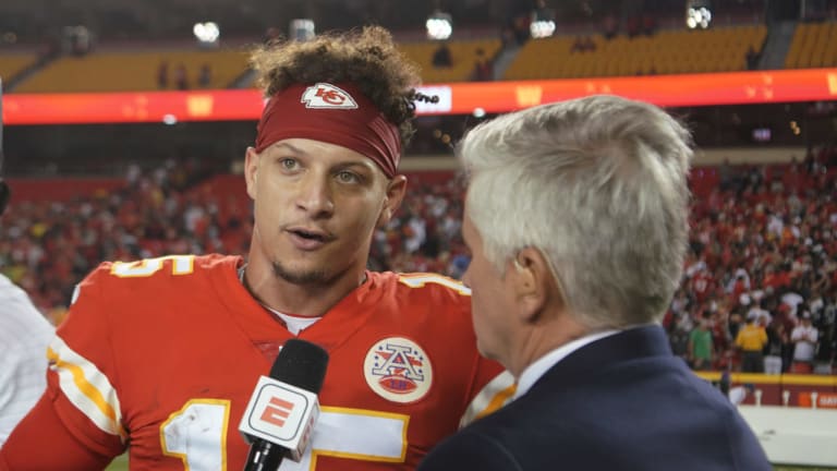 Patrick Mahomes makes controversial decision late in Chiefs win over Jets  as fans fume 'Vegas made the play call'