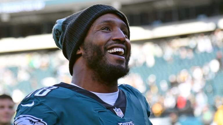 Eagles Trade For Bears Pro Bowler Robert Quinn