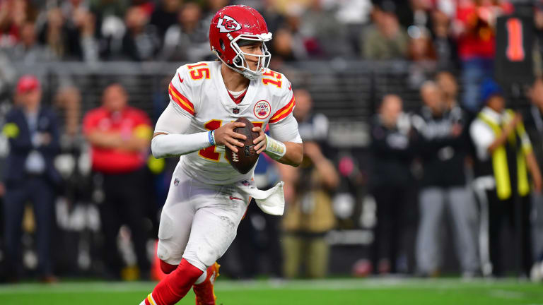 Patrick Mahomes, Chiefs break out 'Snow Globe' play in win over Raiders:  'The coaches let us have fun'