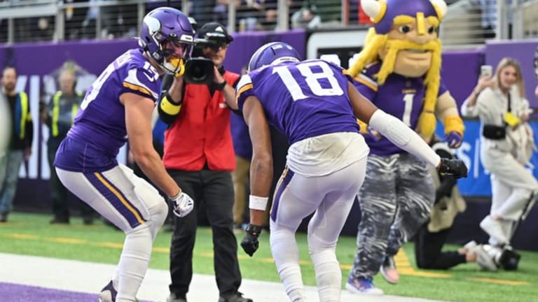 How the Vikings' pass catchers made history in the regular season - A to Z  Sports