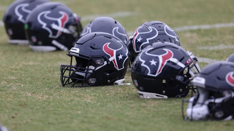 Texans sign TE Dalton Schultz and RB Devin Singletary - A to Z Sports