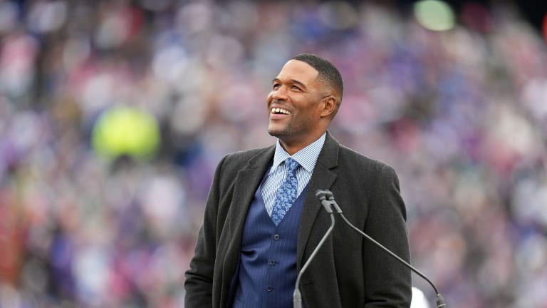 Giants Legend Michael Strahan Inducted Into Texas Sports Hall Of Fame 